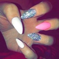 Gels by Aileen chat bot